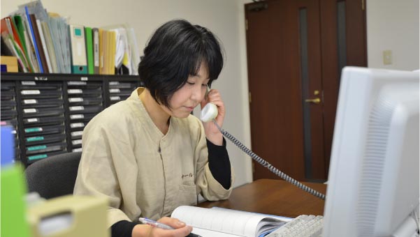介護相談のお電話に対応します。