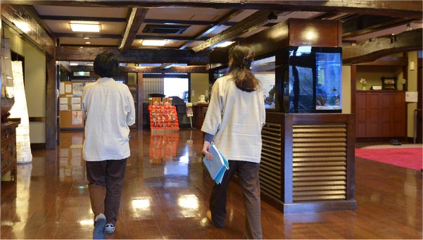 ご利用者様が過ごすデイサービスへ行きます。